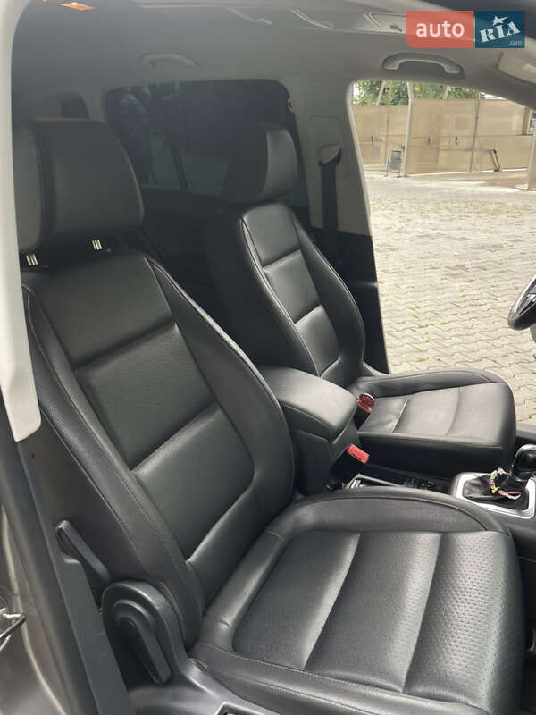 Внедорожник / Кроссовер Volkswagen Tiguan 2010 в Черновцах