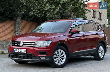 Внедорожник / Кроссовер Volkswagen Tiguan 2017 в Киеве