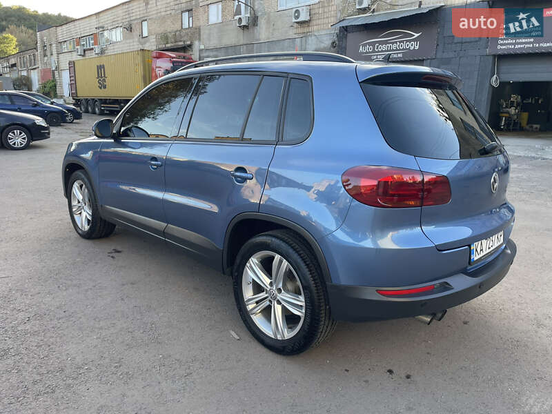 Внедорожник / Кроссовер Volkswagen Tiguan 2012 в Киеве