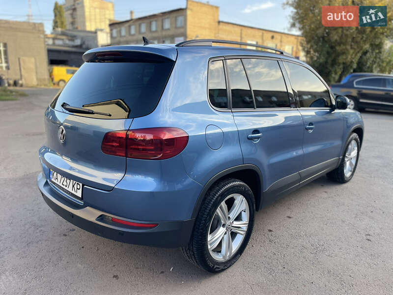Внедорожник / Кроссовер Volkswagen Tiguan 2012 в Киеве