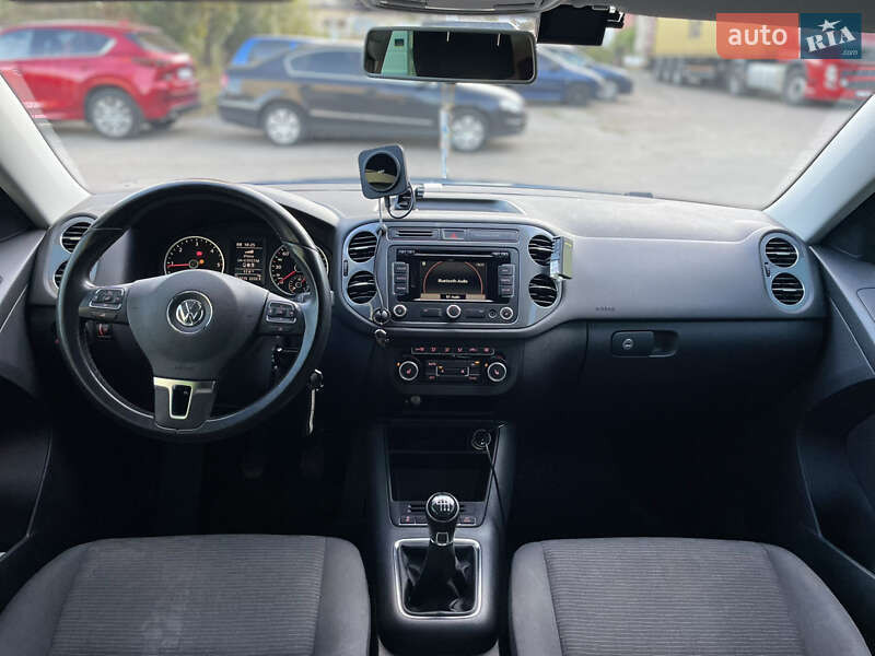 Внедорожник / Кроссовер Volkswagen Tiguan 2012 в Киеве