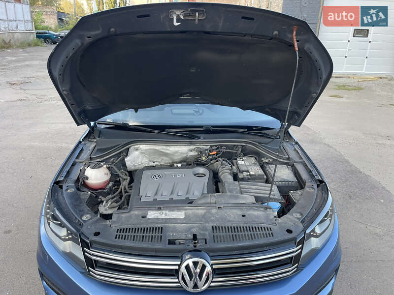 Внедорожник / Кроссовер Volkswagen Tiguan 2012 в Киеве