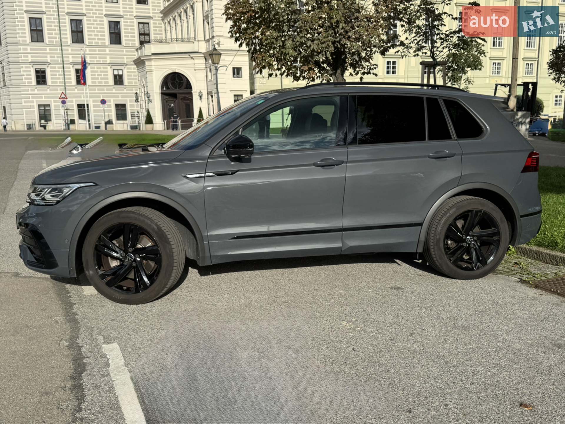 2023 Volkswagen Tiguan - мініатюра 3