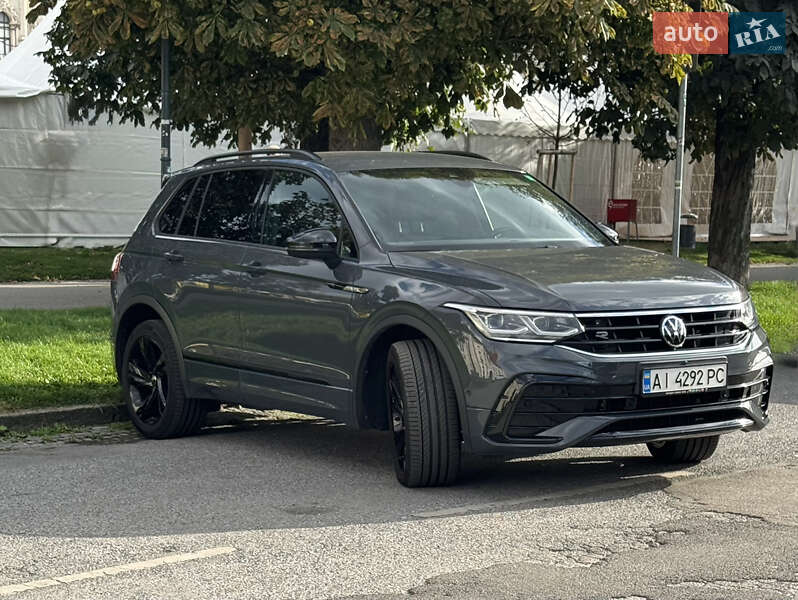 Внедорожник / Кроссовер Volkswagen Tiguan 2023 в Киеве