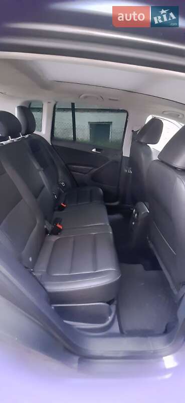 Внедорожник / Кроссовер Volkswagen Tiguan 2011 в Львове