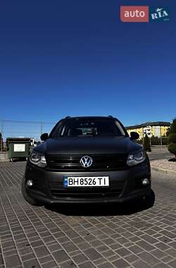Позашляховик / Кросовер Volkswagen Tiguan 2012 в Одесі