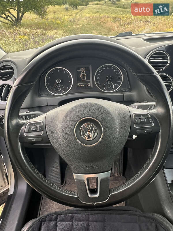 Внедорожник / Кроссовер Volkswagen Tiguan 2012 в Днепре
