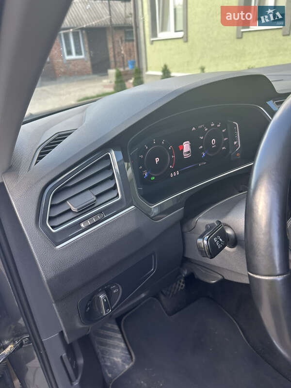 Внедорожник / Кроссовер Volkswagen Tiguan 2019 в Харькове