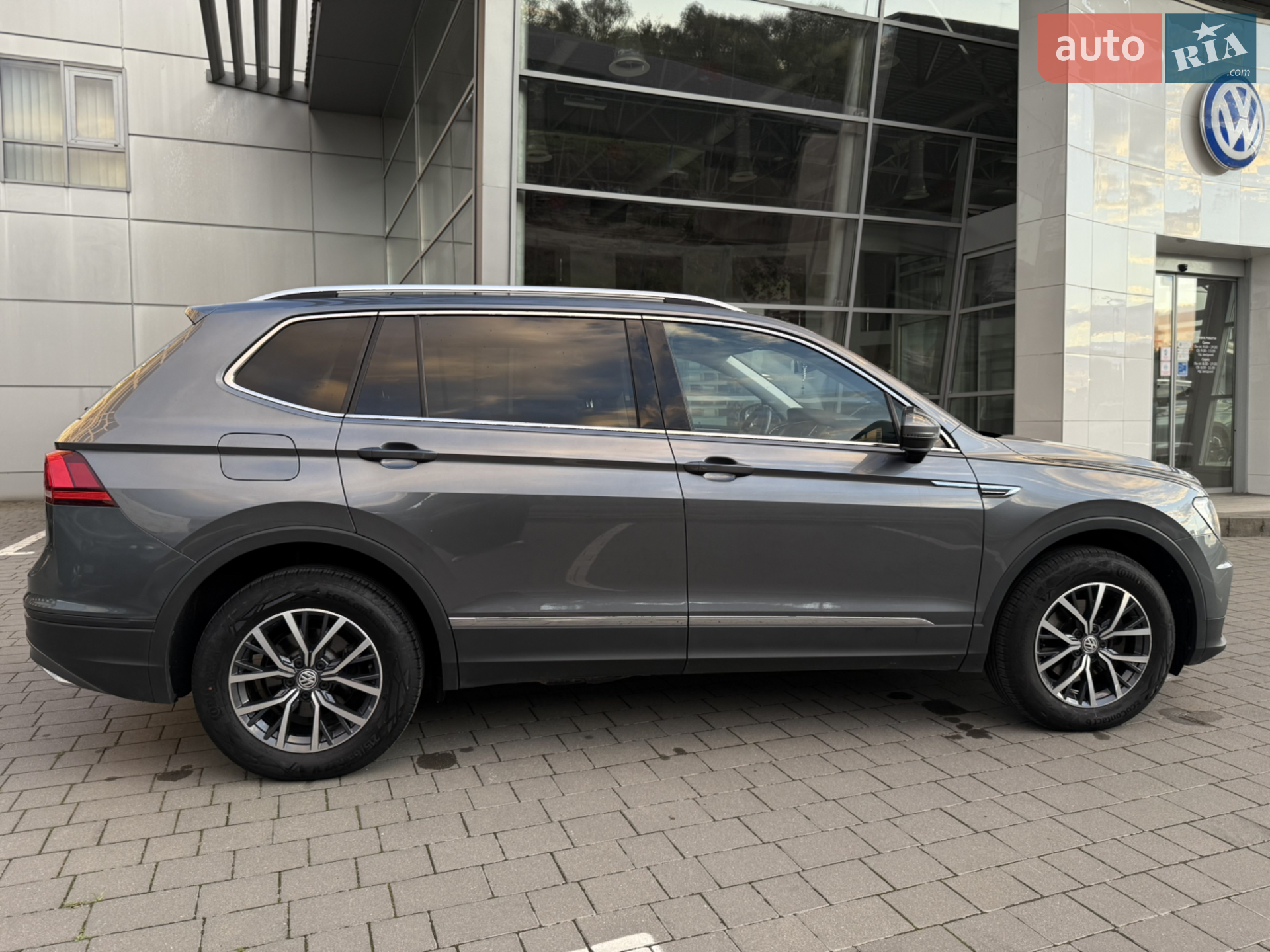2019 Volkswagen Tiguan - мініатюра 27