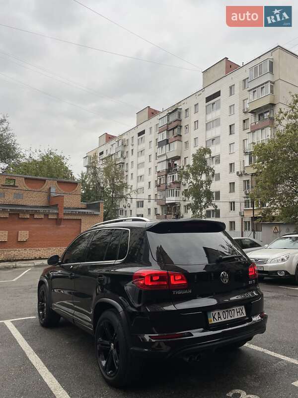 Внедорожник / Кроссовер Volkswagen Tiguan 2014 в Киеве