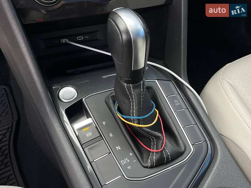 Внедорожник / Кроссовер Volkswagen Tiguan 2020 в Львове