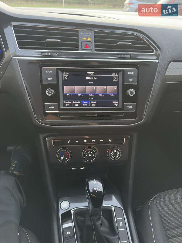 Внедорожник / Кроссовер Volkswagen Tiguan 2023 в Тернополе