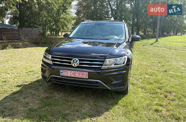 Внедорожник / Кроссовер Volkswagen Tiguan 2018 в Попельне