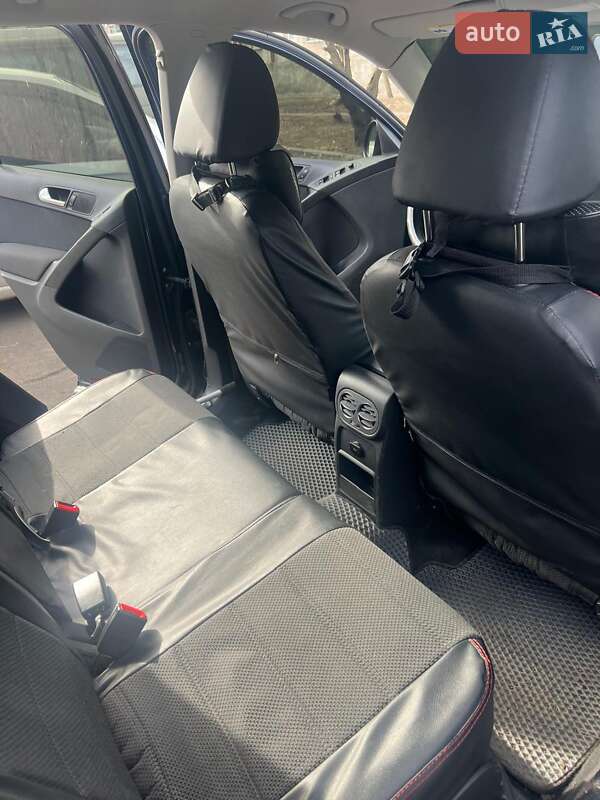 Внедорожник / Кроссовер Volkswagen Tiguan 2012 в Днепре
