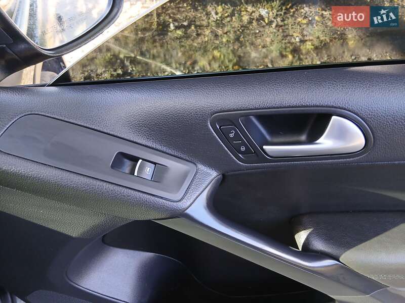 Внедорожник / Кроссовер Volkswagen Tiguan 2014 в Павлограде фото 53 Внедорожник / Кроссовер Volkswagen Tiguan 2014 в Павлограде