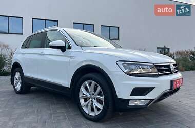Внедорожник / Кроссовер Volkswagen Tiguan 2016 в Луцке