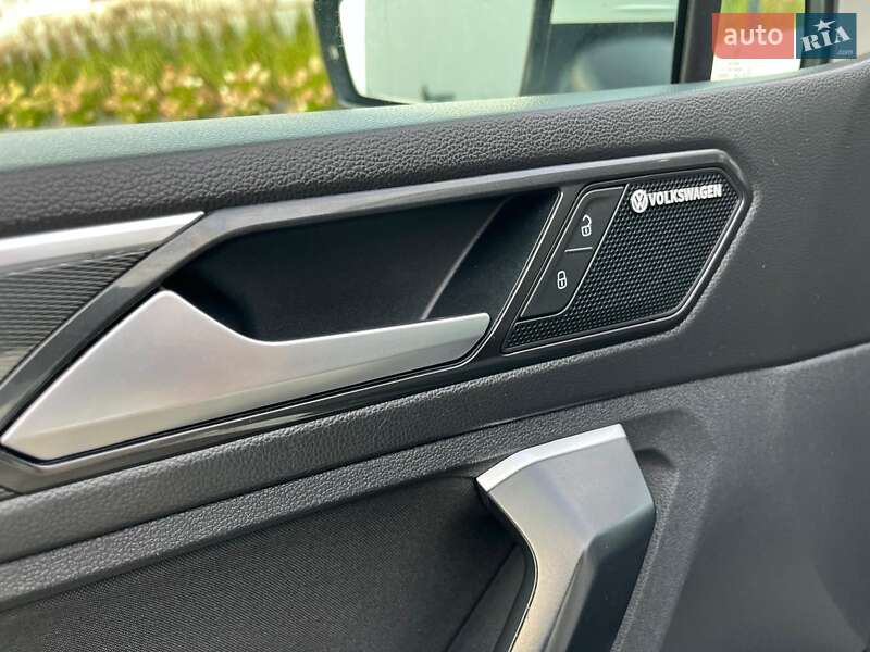 Позашляховик / Кросовер Volkswagen Tiguan 2016 в Луцьку