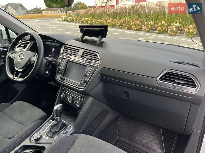 Позашляховик / Кросовер Volkswagen Tiguan 2016 в Луцьку