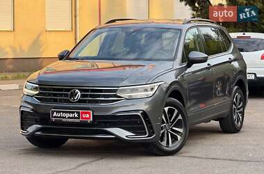 Внедорожник / Кроссовер Volkswagen Tiguan 2023 в Запорожье