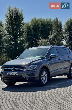 Внедорожник / Кроссовер Volkswagen Tiguan 2019 в Тернополе