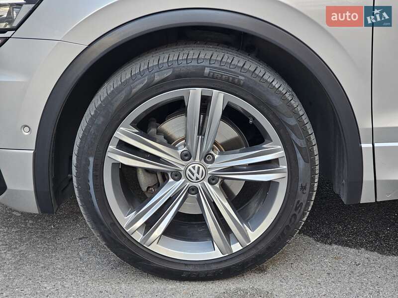 Внедорожник / Кроссовер Volkswagen Tiguan 2020 в Киеве