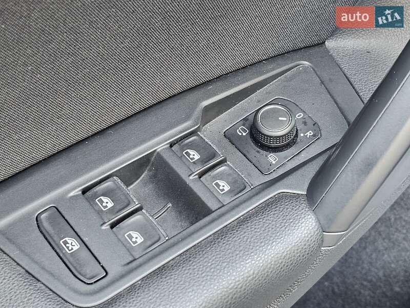 Внедорожник / Кроссовер Volkswagen Tiguan 2020 в Киеве