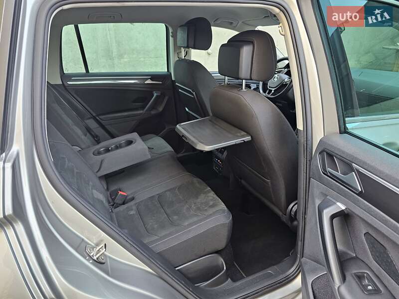 Внедорожник / Кроссовер Volkswagen Tiguan 2020 в Киеве