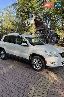 Внедорожник / Кроссовер Volkswagen Tiguan 2010 в Запорожье