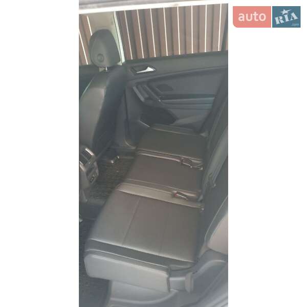 Внедорожник / Кроссовер Volkswagen Tiguan 2017 в Киеве