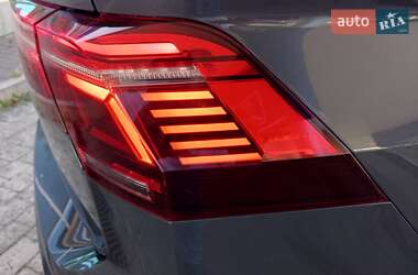 Внедорожник / Кроссовер Volkswagen Tiguan 2021 в 