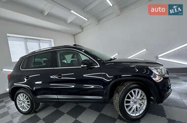 Внедорожник / Кроссовер Volkswagen Tiguan 2011 в 