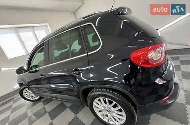 Внедорожник / Кроссовер Volkswagen Tiguan 2011 в 