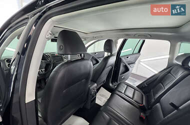 Внедорожник / Кроссовер Volkswagen Tiguan 2011 в 