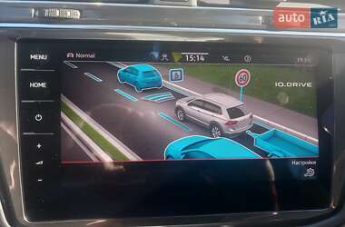 Внедорожник / Кроссовер Volkswagen Tiguan 2021 в 