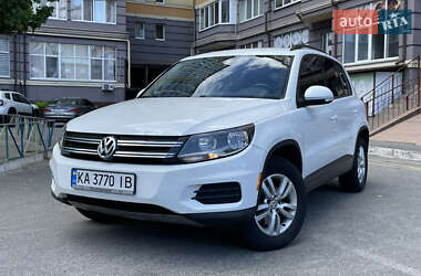 Позашляховик / Кросовер Volkswagen Tiguan 2016 в Києві