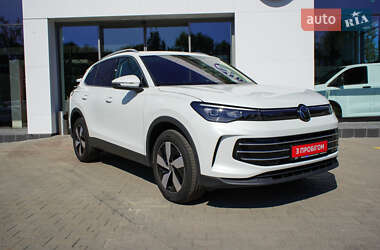 Внедорожник / Кроссовер Volkswagen Tiguan 2025 в Житомире