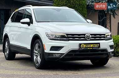 Внедорожник / Кроссовер Volkswagen Tiguan 2018 в Львове