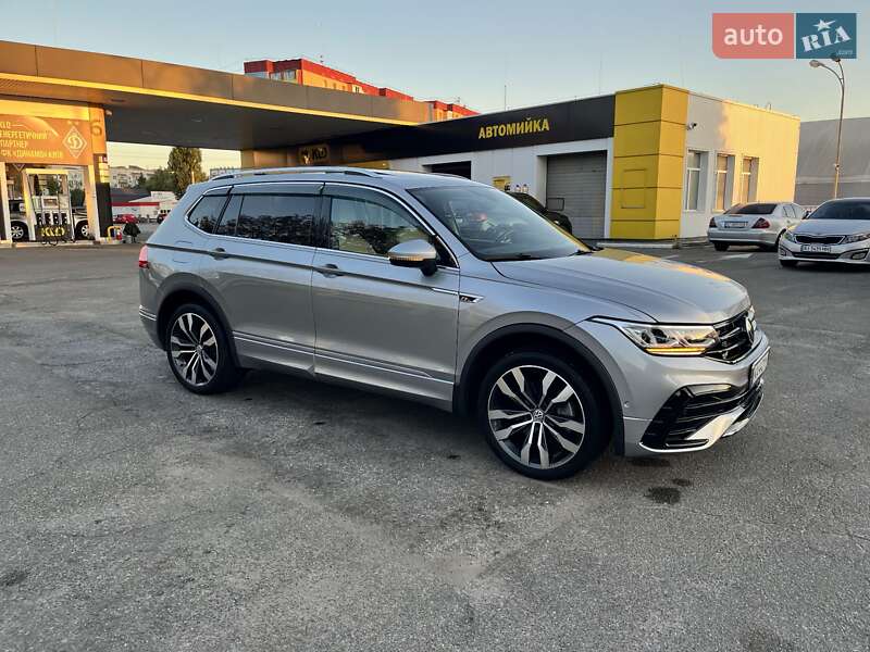 Позашляховик / Кросовер Volkswagen Tiguan 2020 в Києві