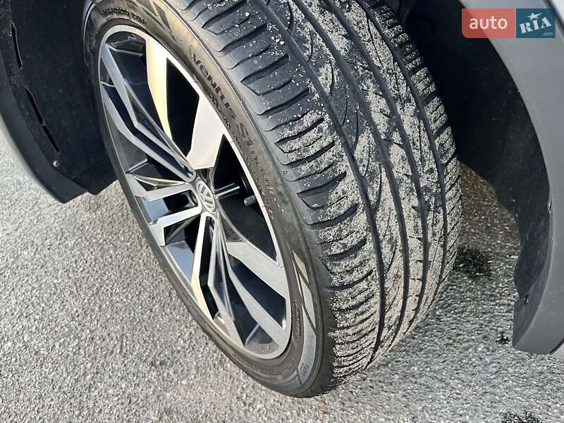 Позашляховик / Кросовер Volkswagen Tiguan 2020 в Києві