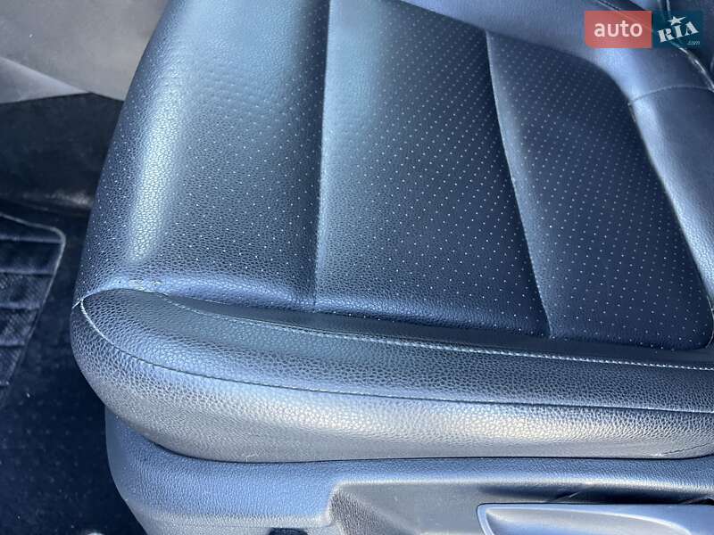 Внедорожник / Кроссовер Volkswagen Tiguan 2012 в Киеве