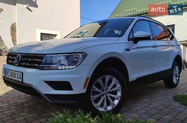 Позашляховик / Кросовер Volkswagen Tiguan 2017 в Новому Розділі