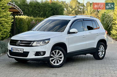 Внедорожник / Кроссовер Volkswagen Tiguan 2013 в 