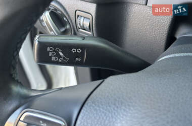 Внедорожник / Кроссовер Volkswagen Tiguan 2013 в 