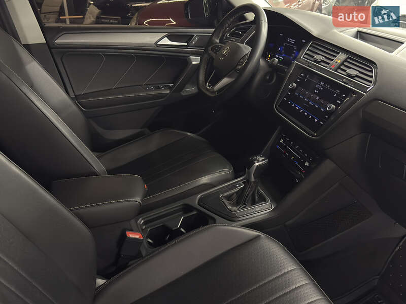 Внедорожник / Кроссовер Volkswagen Tiguan 2022 в Николаеве