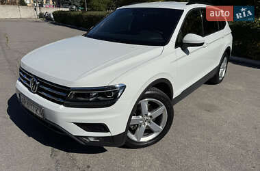 Внедорожник / Кроссовер Volkswagen Tiguan 2019 в Запорожье