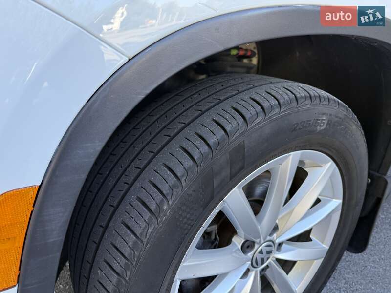 Внедорожник / Кроссовер Volkswagen Tiguan 2017 в Хмельнике фото 32 Внедорожник / Кроссовер Volkswagen Tiguan 2017 в Хмельнике