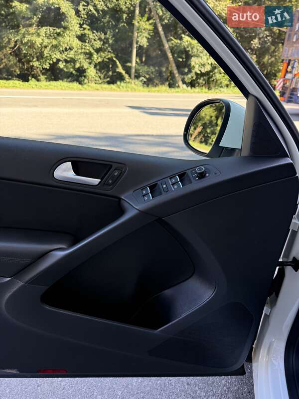 Внедорожник / Кроссовер Volkswagen Tiguan 2017 в Хмельнике фото 40 Внедорожник / Кроссовер Volkswagen Tiguan 2017 в Хмельнике