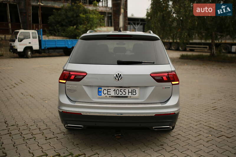 Внедорожник / Кроссовер Volkswagen Tiguan 2019 в Черновцах
