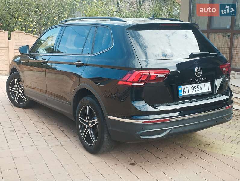 Внедорожник / Кроссовер Volkswagen Tiguan 2022 в Калуше