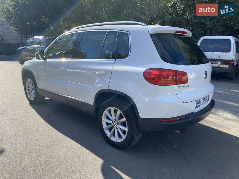 Позашляховик / Кросовер Volkswagen Tiguan 2017 в Києві